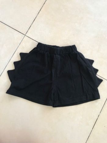 Short 9 mois