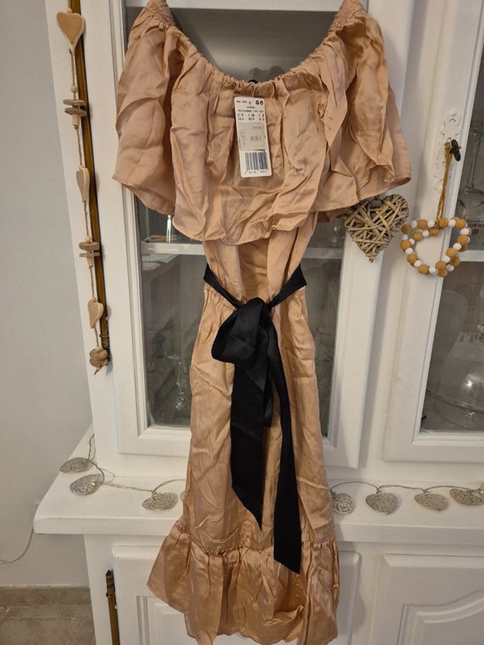 Robe rose poudrée neuve Mango TS