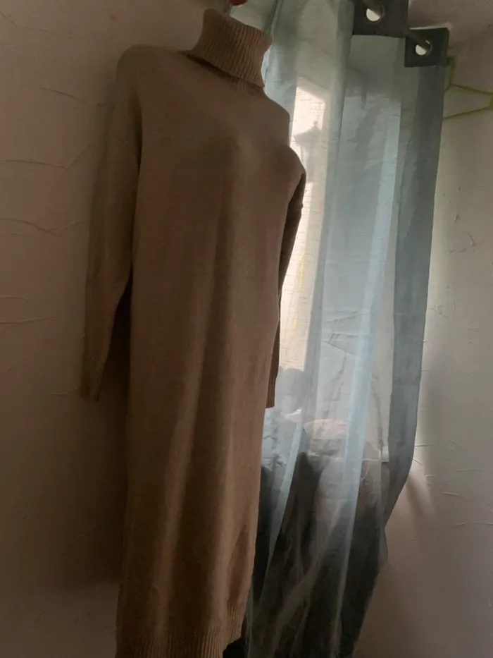 Robe Vila longue beige col roulé taille M taille 38 - photo numéro 5