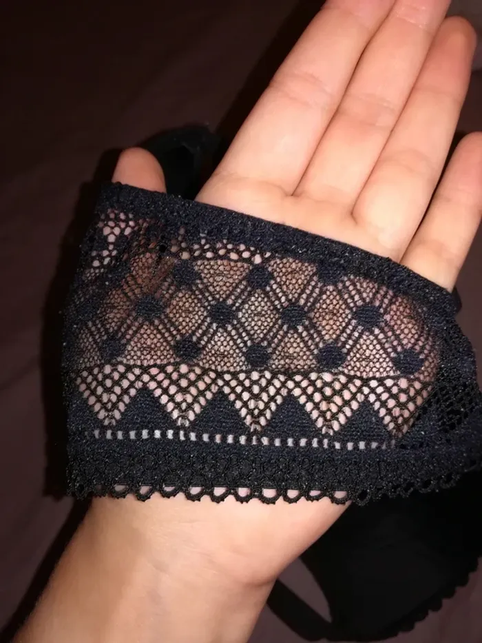 Soutien gorge noir rembourré, armatures, 90C, neuf - photo numéro 5