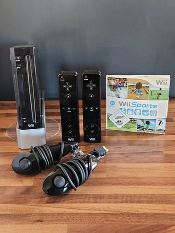 Console Nintendo Wii noir # Pack Wii Sports pour 2 personnes #