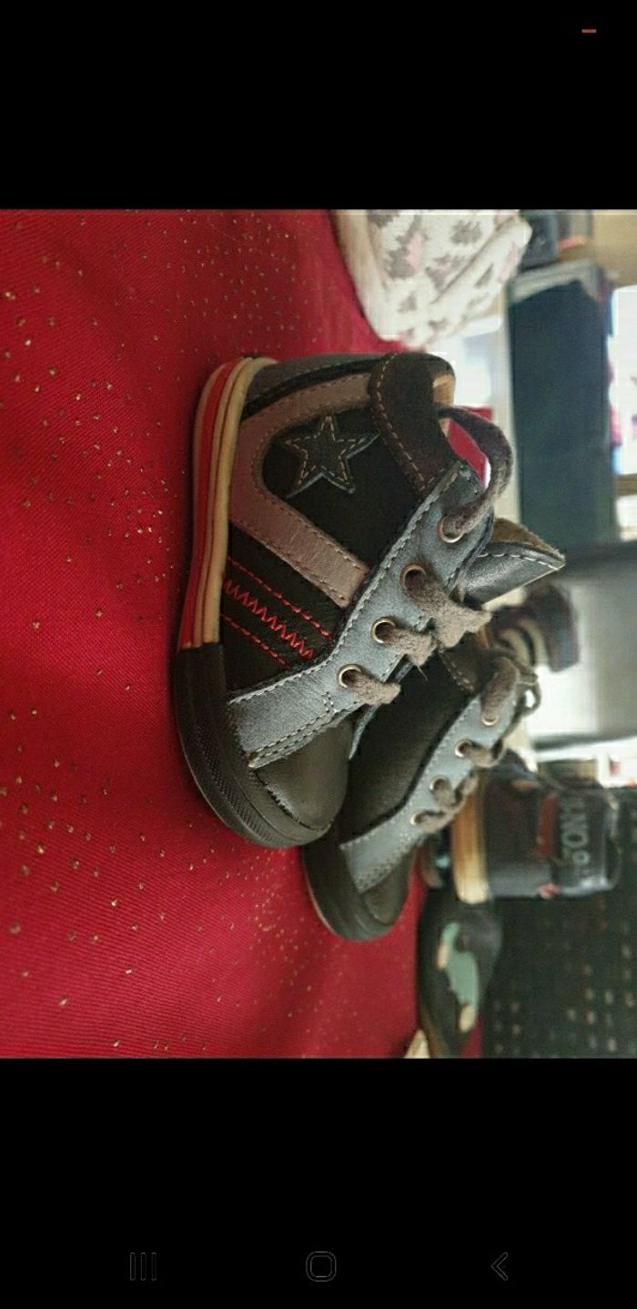 Chaussures garcon taille 18