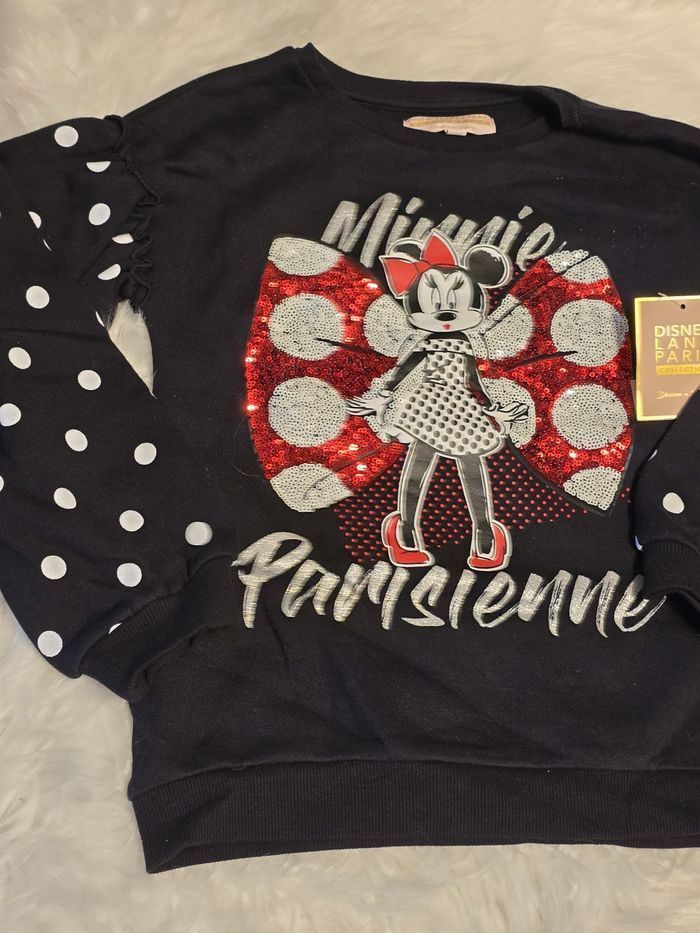 NEUF !!!!(non porté)🏷 💜💜🤩😍superbe sweat 8 ans fille disneyland Paris 💜💜💜🤩😍 - photo numéro 2