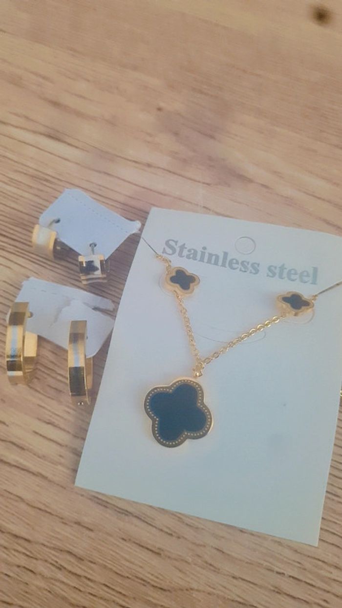 Lot bijoux ( prix ferme) - photo numéro 2