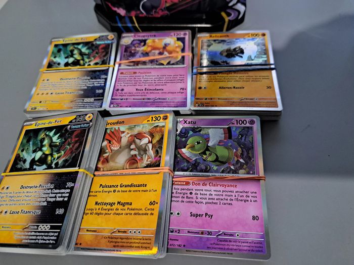 Lot de 180 cartes pokémon ev avec pokébox zénith suprême - photo numéro 3