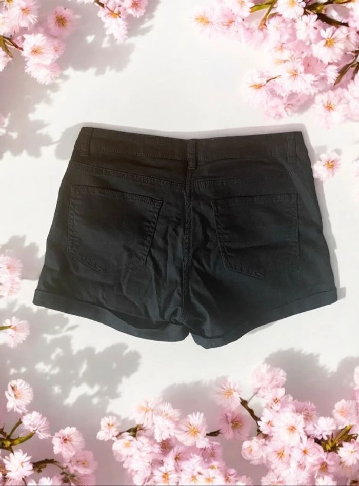 🎀Short en jeans noir,femme taille 38,La halle🎀 - photo numéro 2