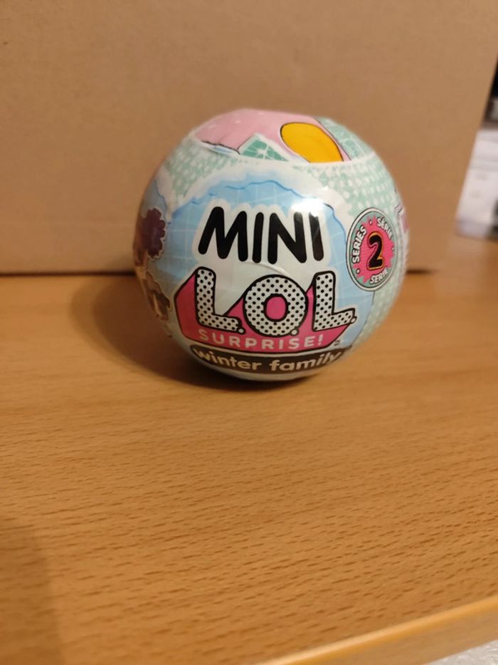 Figurine surprise lol