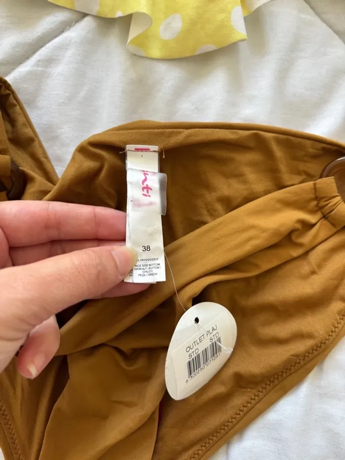 Lot 4 maillots haut bas ensemble bikini Penti ardene jaune rose marron taille M/38 neuf - photo numéro 8