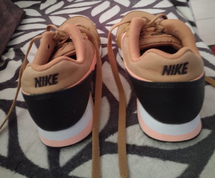 Baskets "Nike MD Runner 2" neuves - photo numéro 7