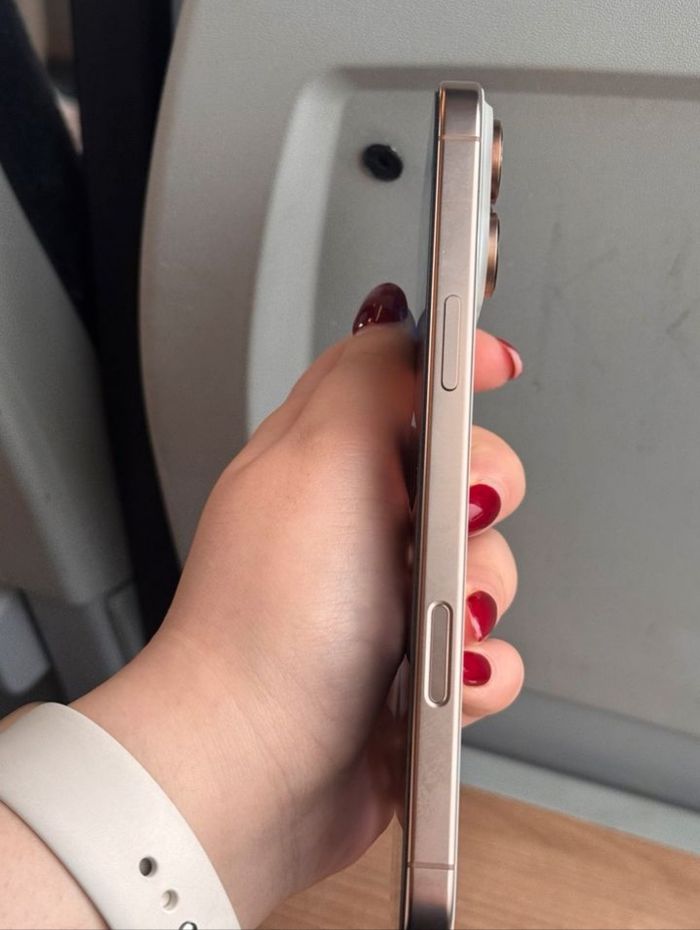 Iphone 16 pro max - photo numéro 3