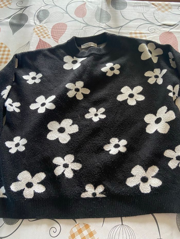 Pull à fleur - photo numéro 3