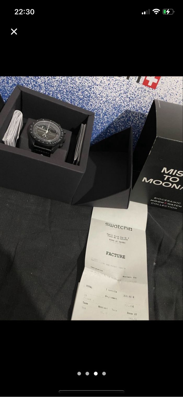 Montre Omega X swatch moonswatch mission to the moonphase snoopy black - photo numéro 3