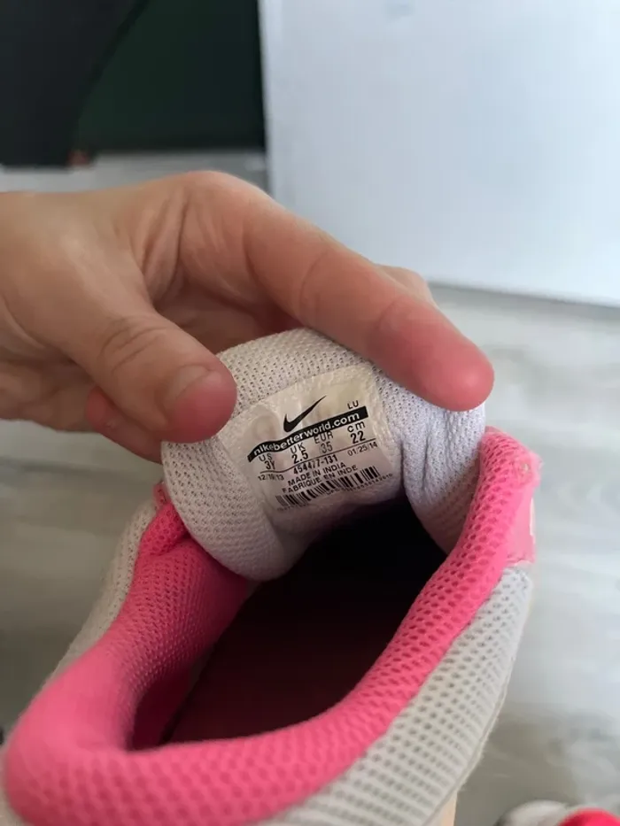 Nike taille 35 - photo numéro 5