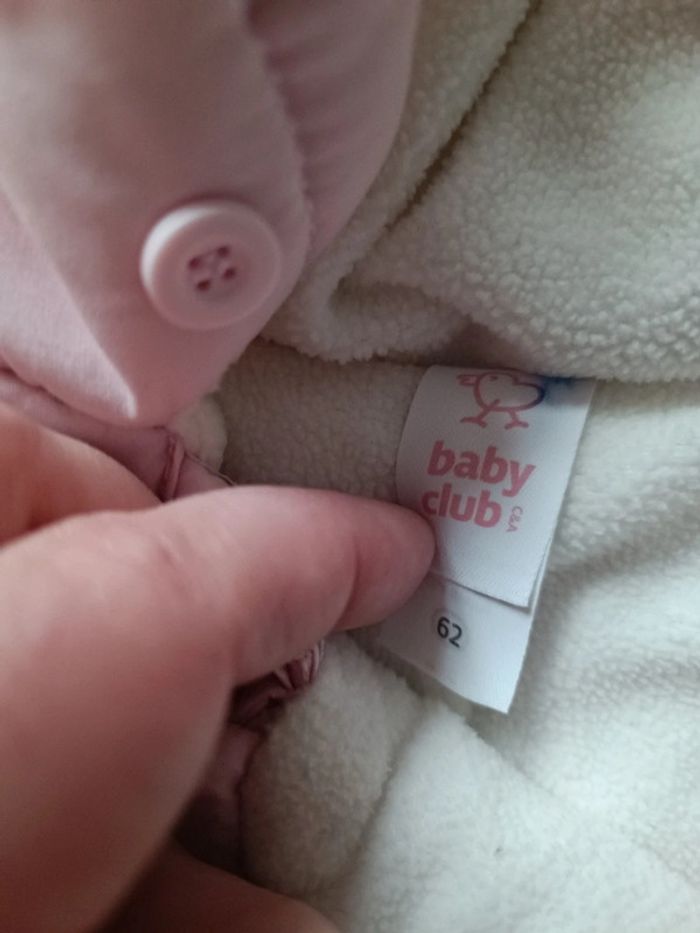 Combinaison rose avec moufles - photo numéro 2