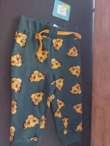 Vend pyjama du roi lion