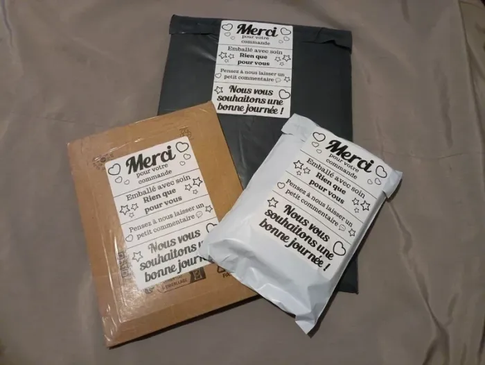 Lot de 30 très grandes étiquettes “Merci pour votre commande Bonne journée” 10×15 cm
