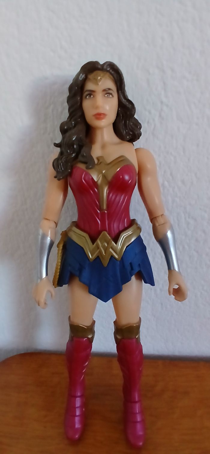 Figurine Wonder women