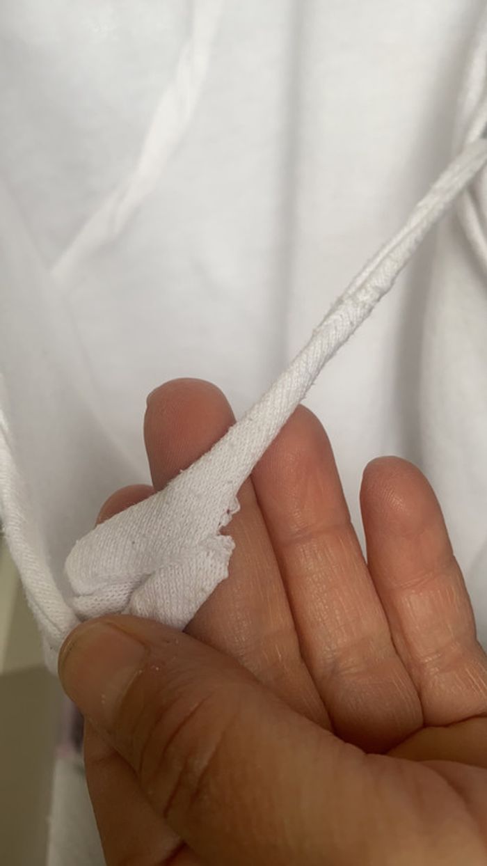 Pull tape à l’oeil - photo numéro 3