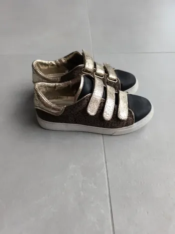 CL11 - chaussures léopard dorées et noires - 37