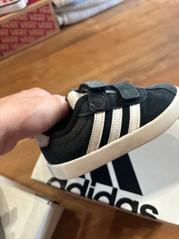 Basket noir adidas t24 - photo numéro 9