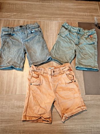 Lot shorts 4 ans