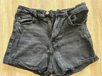 Short gris noir