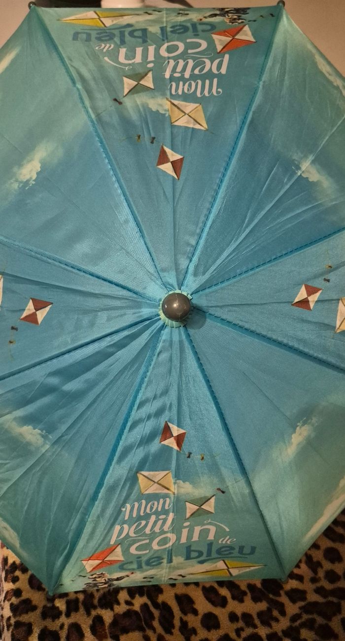 Parapluie neuf - photo numéro 3