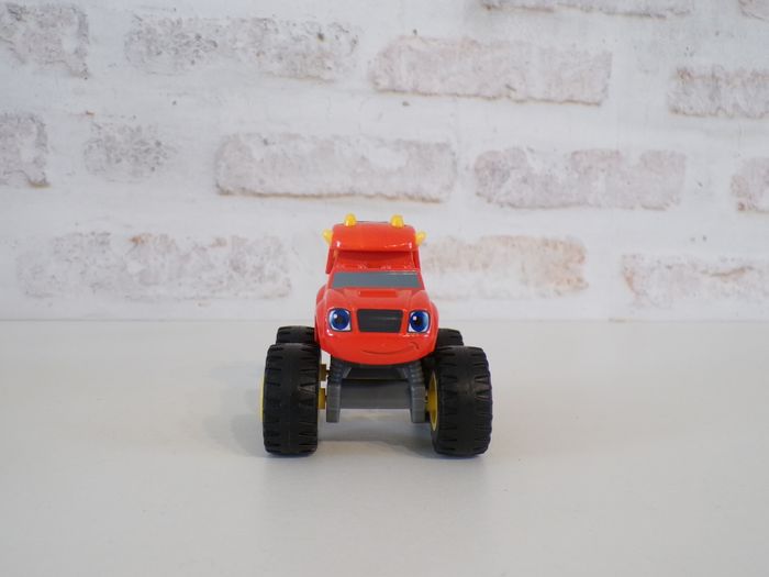 Monster Trucks - Dino Blaze - Les monstres Machines (J5) - photo numéro 4