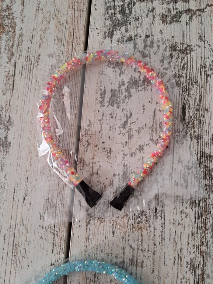 Lot de 6 serre-tête différents à strass et paillettes