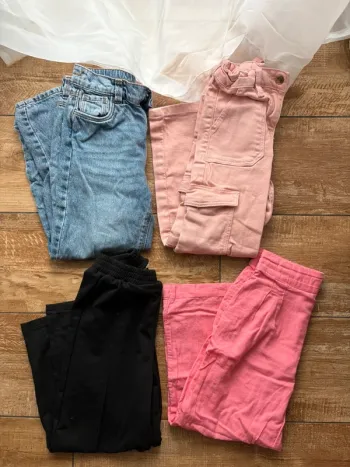 Lots 4 pantalons/jeans 6ans pour fille