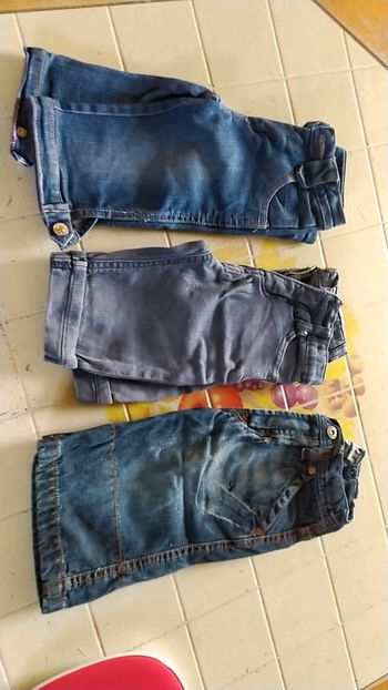 Lot 3 pantalons jeans 3 ans