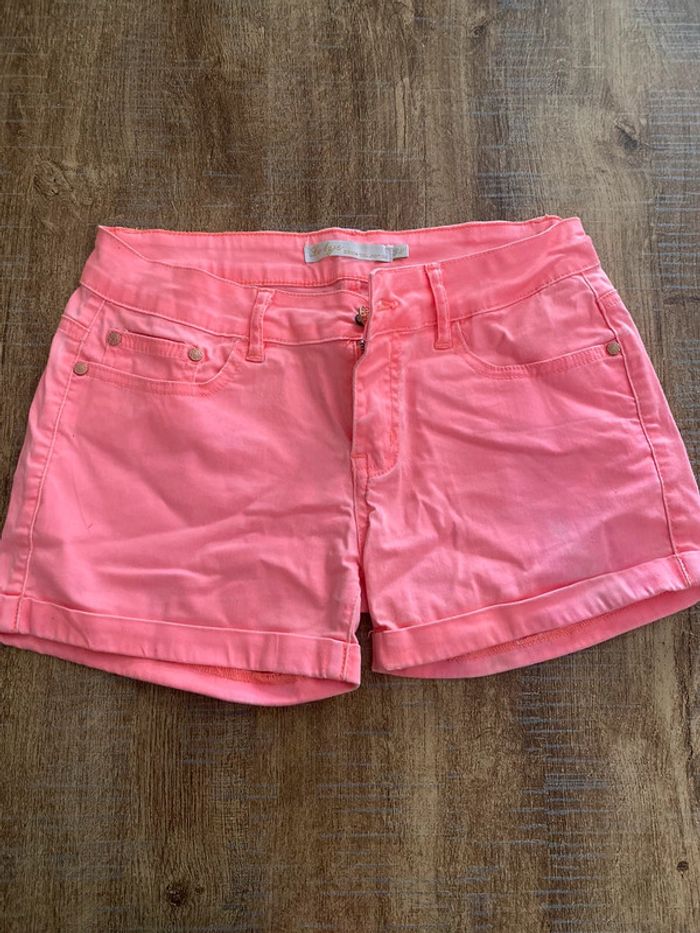 Short taille basse rose bonbon Le lys taille 38