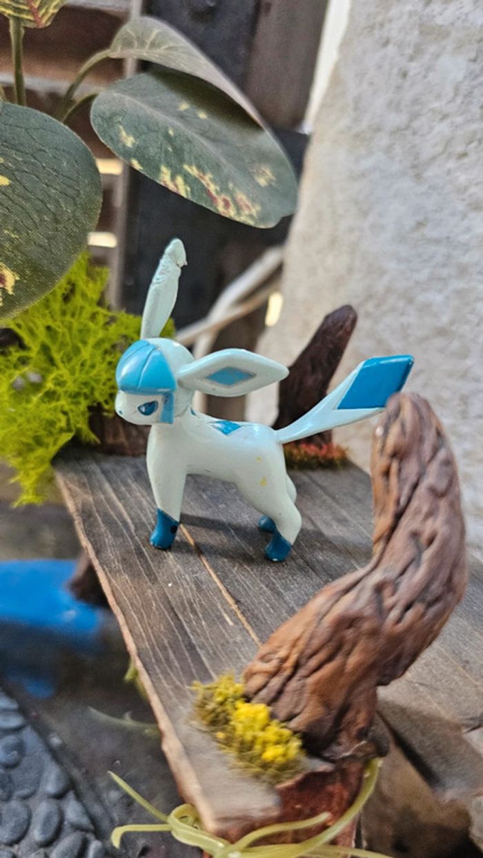 Super figurine Pokemon Nintendo tomy Givrali - photo numéro 4