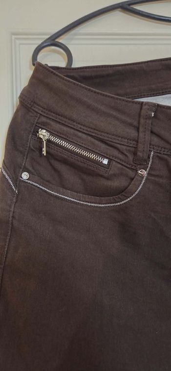Pantalon BRÉAL Chocolat Plum – Taille 46 – NEUF – Coupe Élégante & Détails Zippés