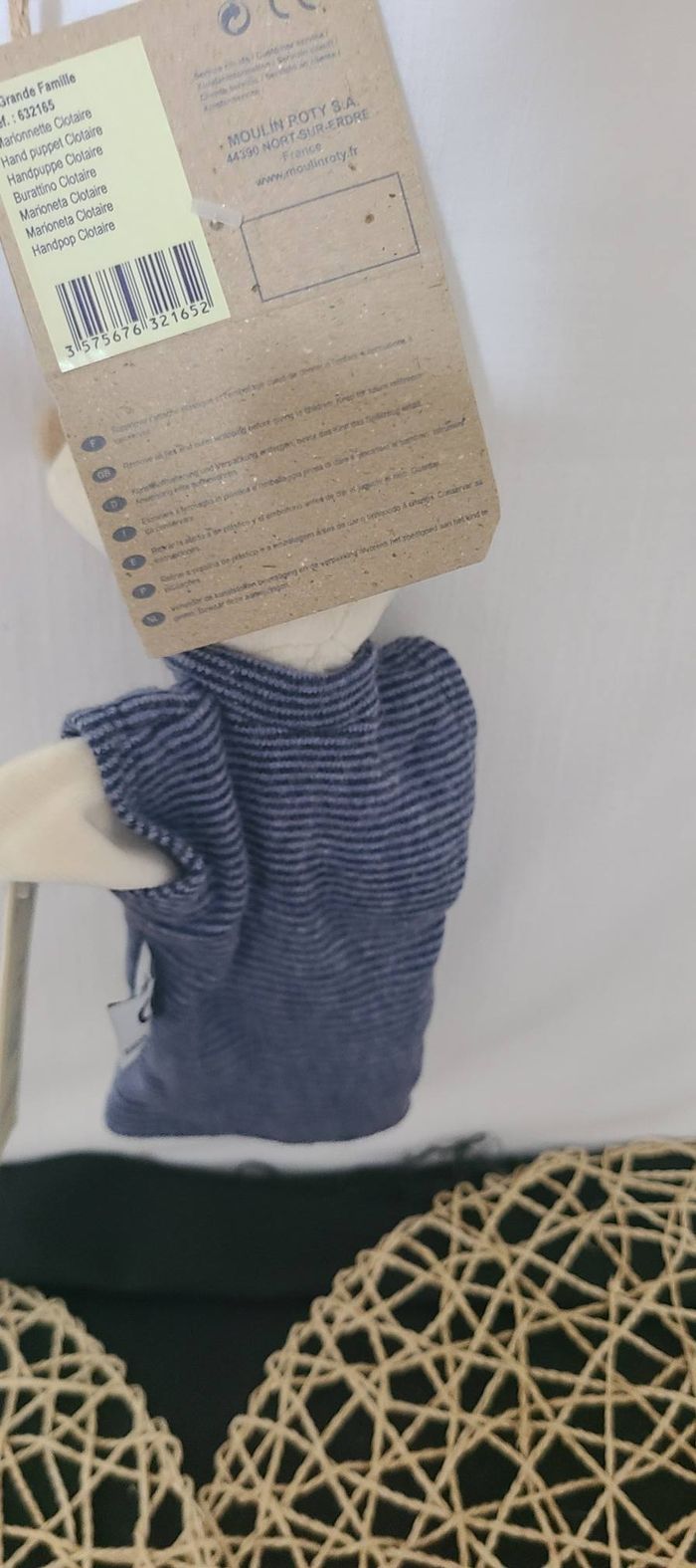 Doudou marionnette ours blanc rayé bleu la grande famille MOULIN ROTY - photo numéro 4