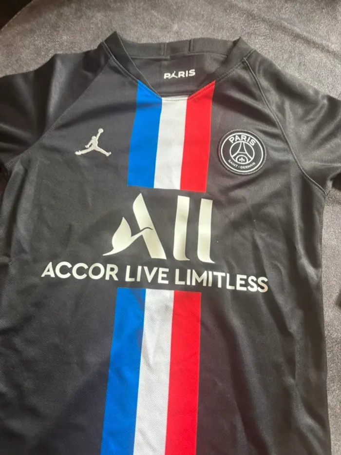 Maillot Jordan PSG 2019/20 Stadium Fourth authentique Enfant Taille S – Neuf avec étiquette - photo numéro 9