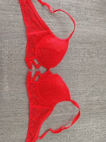 Soutien gorge rouge