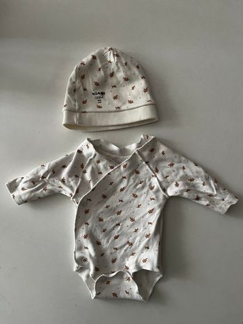 Ensemble Kiabi – Body + Bonnet – Taille 00 mois