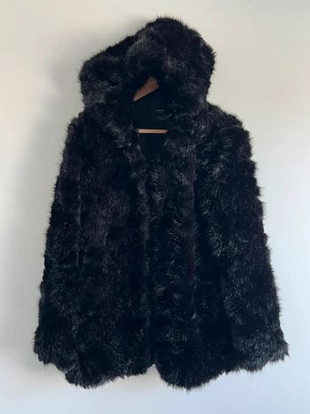 Manteau fausse fourrure Zara