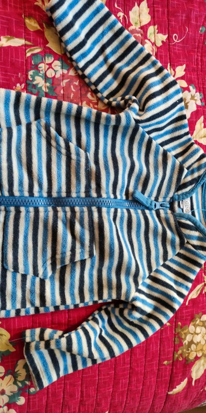 Gilet polaire 6 mois