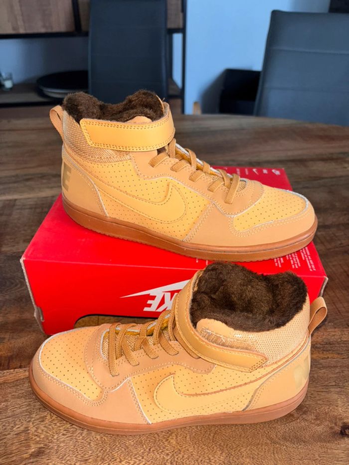 Baskets Nike P.35 Neuves unisex - photo numéro 2