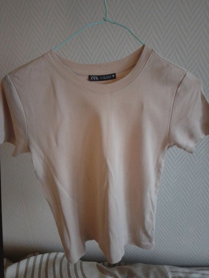 Tee shirt court zara