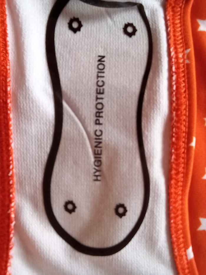 Maillot 1 pièce Chelsea Peers orange étoiles NEUF T. S avec étiquette - photo numéro 7