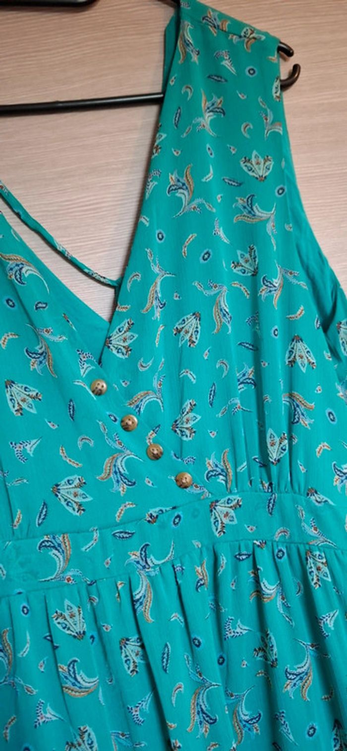 Robe taille 42/44 - photo numéro 2
