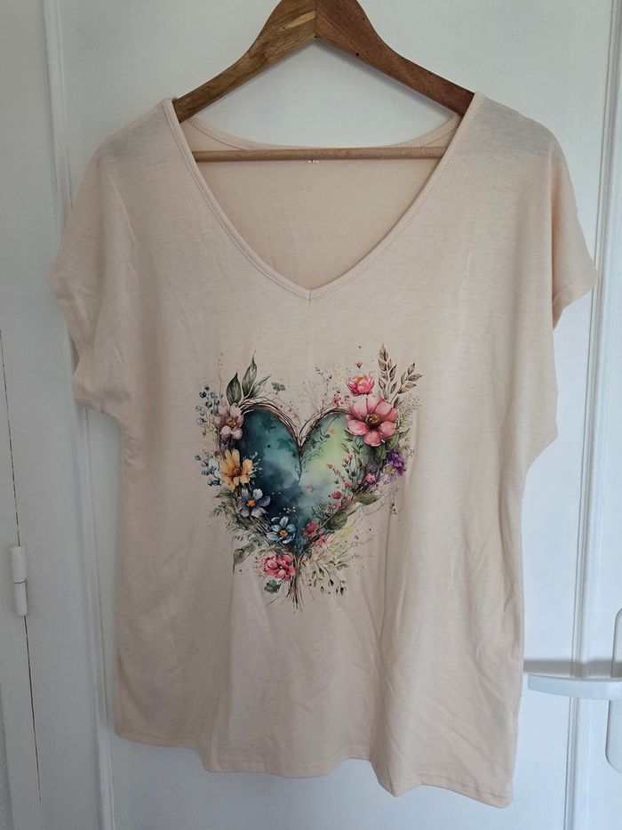 Tee-shirt cœur fleuri