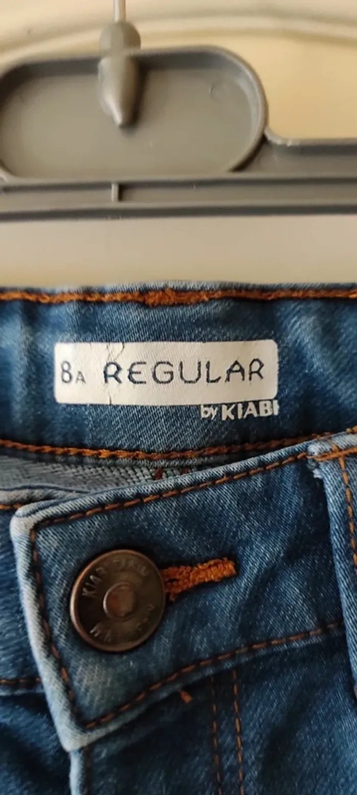 🐼Jeans  taille réglable 8 ans Kiabi très bon état  🐼 - photo numéro 2