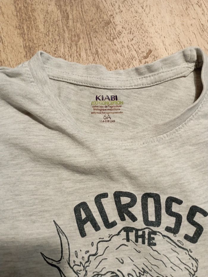 Tee-shirt requin - photo numéro 3