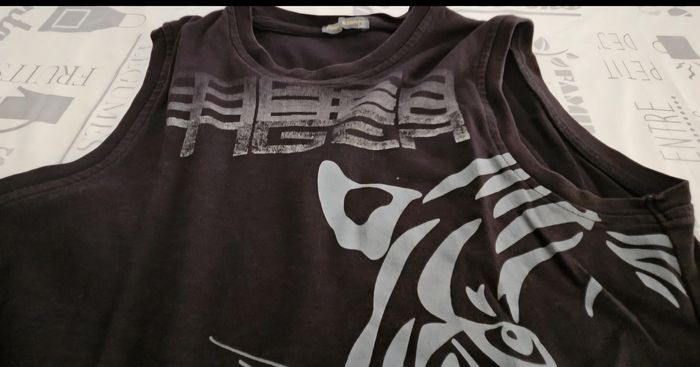 Vend 5 tee-shirts garçons  taille 12ans - photo numéro 7