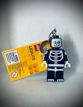 Porte-clés LEGO Squelette Lumineux - Réf. 5005668 - Neuf