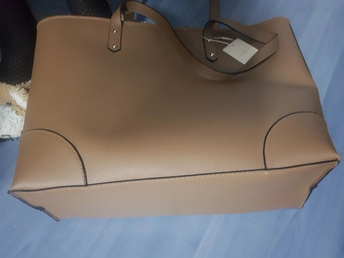 Sac a main fourre-tout neuf - photo numéro 5